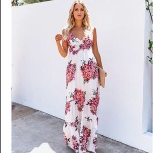 Vici Hydrangea maxi dress